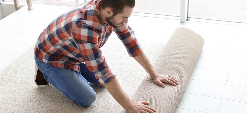 Teppich verlegen: Expertentipps ⭐ Kemmler Baustoffe